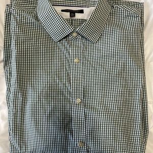 Banana Republic XL Mens shirt - Classic Fit non-iron